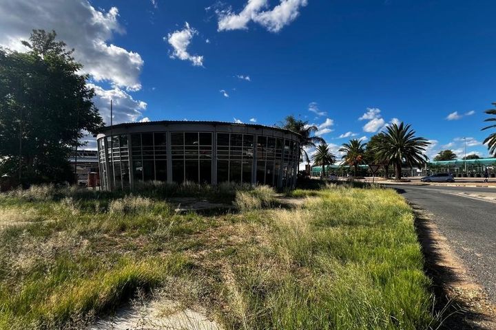 Office / Retail / Mixed Use To Rent in Southern Industrial Area, Windhoek