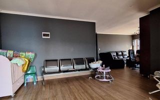 4 Bedroom House For Sale in Mile 4, Swakopmund