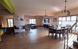 4 Bedroom House For Sale in Mile 4, Swakopmund