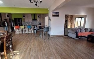 4 Bedroom House For Sale in Mile 4, Swakopmund