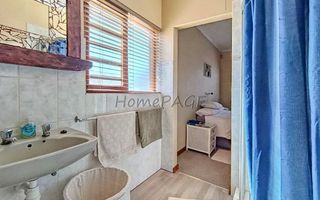 4 Bedroom House For Sale in Hermis