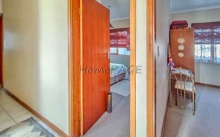 4 Bedroom House For Sale in Hermis