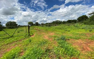 Farm For Sale in Hochfeld