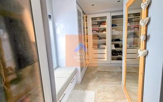 8 Bedroom House For Sale in Vineta, Swakopmund
