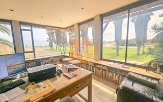 8 Bedroom House For Sale in Vineta, Swakopmund