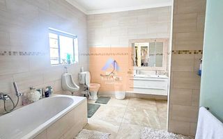 8 Bedroom House For Sale in Vineta, Swakopmund