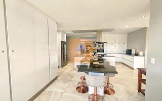 8 Bedroom House For Sale in Vineta, Swakopmund