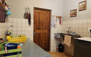3 Bedroom House For Sale in Henties Bay Central, Henties Bay