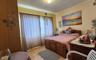 3 Bedroom House For Sale in Henties Bay Central, Henties Bay