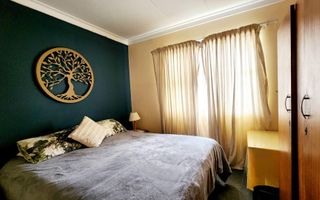 3 Bedroom House For Sale in Henties Bay Central, Henties Bay