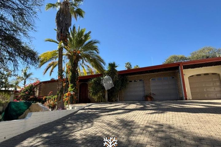 4 Bedroom House For Sale in Klein Windhoek, Windhoek