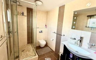 2 Bedroom Apartment For Sale in Windhoek Central, Windhoek