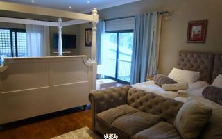 6 Bedroom House For Sale in Erospark, Windhoek