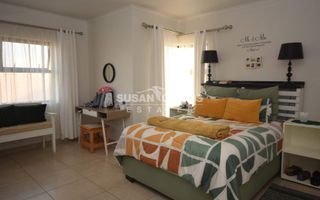 3 Bedroom House For Sale in Mile 4, Swakopmund