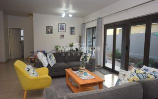 3 Bedroom House For Sale in Mile 4, Swakopmund