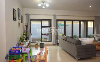 3 Bedroom House For Sale in Mile 4, Swakopmund