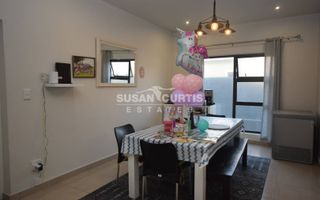 3 Bedroom House For Sale in Mile 4, Swakopmund