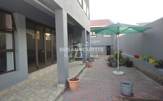 3 Bedroom House For Sale in Mile 4, Swakopmund