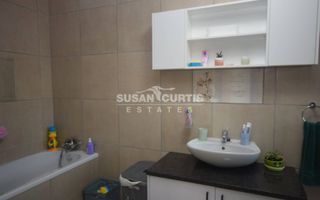 3 Bedroom House For Sale in Mile 4, Swakopmund