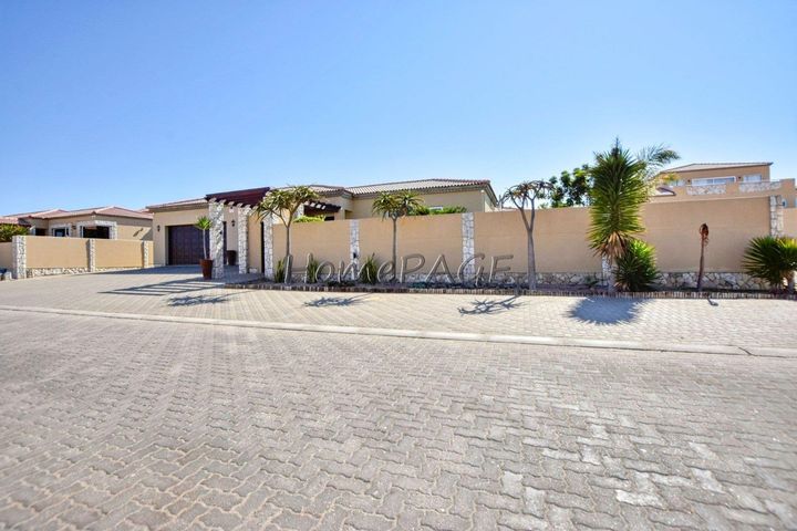 3 Bedroom House For Sale in Rossmund, Swakopmund