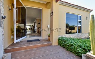 3 Bedroom House For Sale in Rossmund, Swakopmund