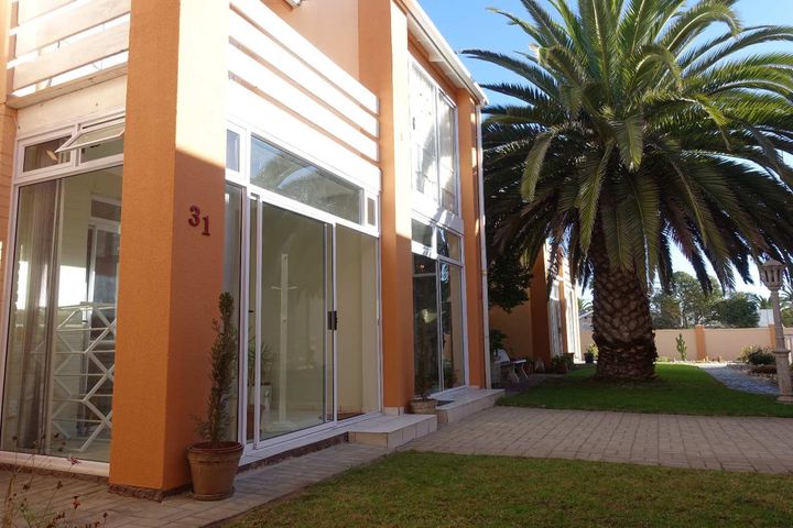 1 Bedroom Apartment For Sale in Vineta, Swakopmund
