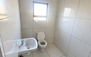 2 Bedroom House To Rent in Dolphin Beach