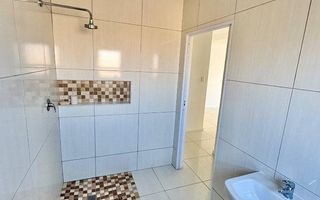 2 Bedroom House To Rent in Dolphin Beach