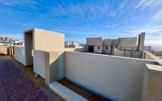 2 Bedroom House To Rent in Dolphin Beach