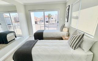 3 Bedroom House To Rent in Long Beach