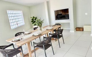 3 Bedroom House To Rent in Long Beach