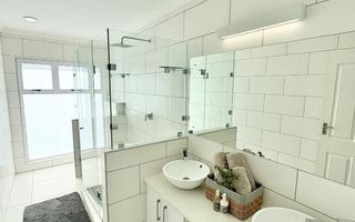 3 Bedroom House To Rent in Long Beach