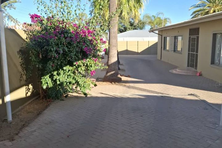 Office / Retail / Mixed Use For Sale in Suiderhof, Windhoek