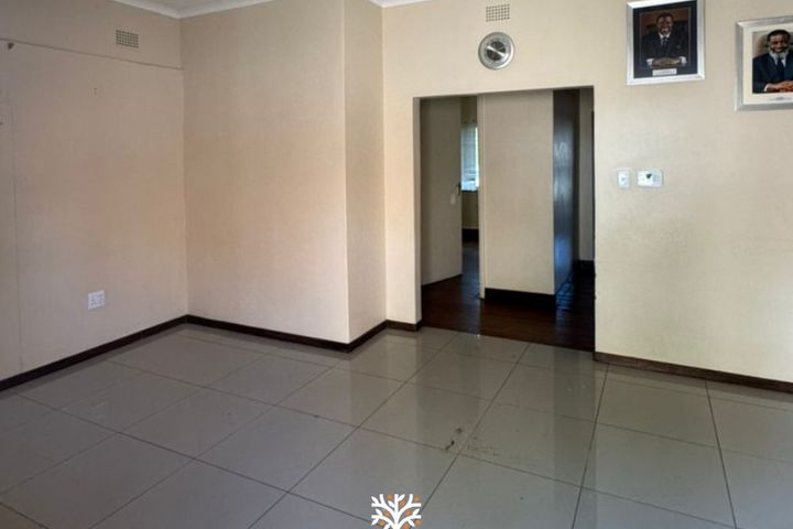 Office / Retail / Mixed Use To Rent in Windhoek North, Windhoek