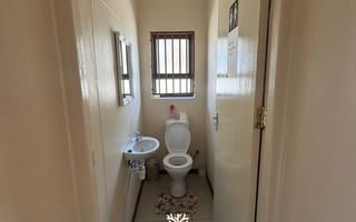 Office / Retail / Mixed Use To Rent in Windhoek North, Windh...