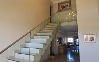 4 Bedroom House For Sale in Kleine Kuppe, Windhoek