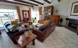 3 Bedroom House For Sale in Meersig