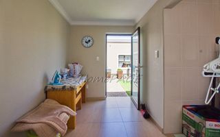 2 Bedroom House For Sale in Long Beach