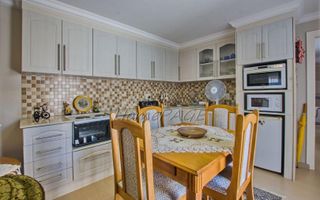 2 Bedroom House For Sale in Long Beach