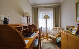 2 Bedroom House For Sale in Long Beach