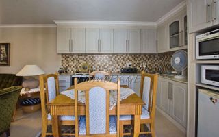2 Bedroom House For Sale in Long Beach