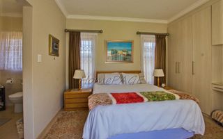 2 Bedroom House For Sale in Long Beach