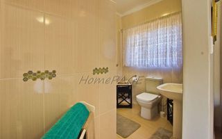 2 Bedroom House For Sale in Long Beach