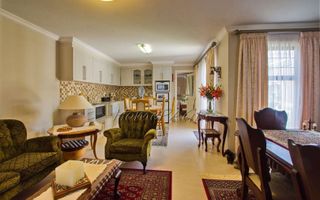 2 Bedroom House For Sale in Long Beach