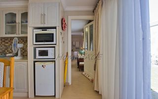 2 Bedroom House For Sale in Long Beach