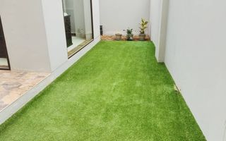 3 Bedroom House For Sale in Long Beach