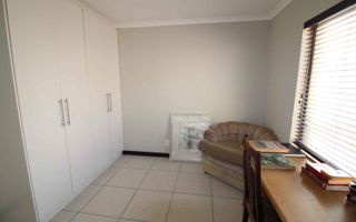2 Bedroom House For Sale in Fairway Estate