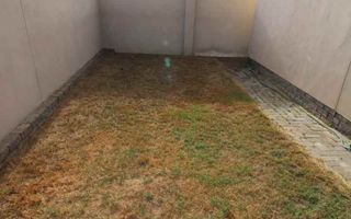 2 Bedroom House For Sale in Fairway Estate