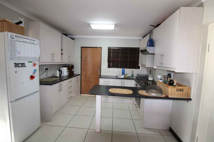2 Bedroom House For Sale in Fairway Estate