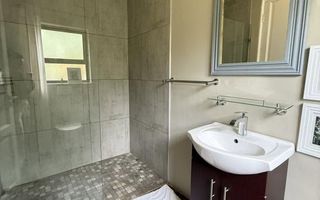 6 Bedroom House For Sale in Erospark, Windhoek